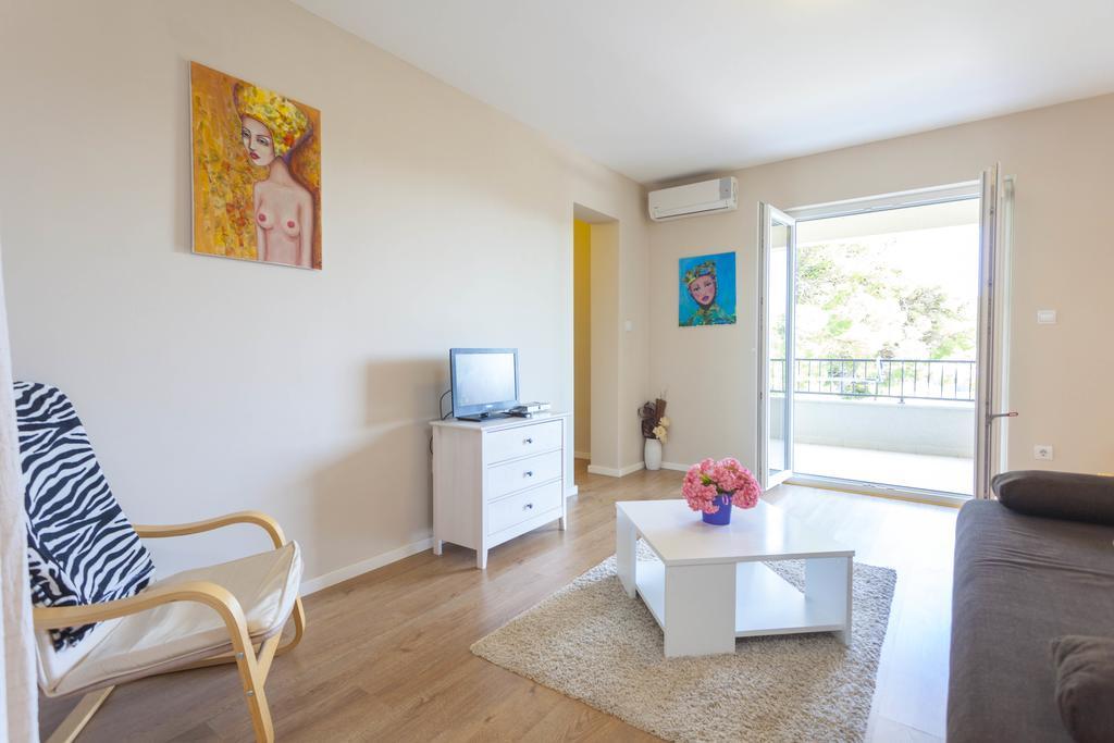 Meri Apartments - Puharic Makarska Bilik gambar