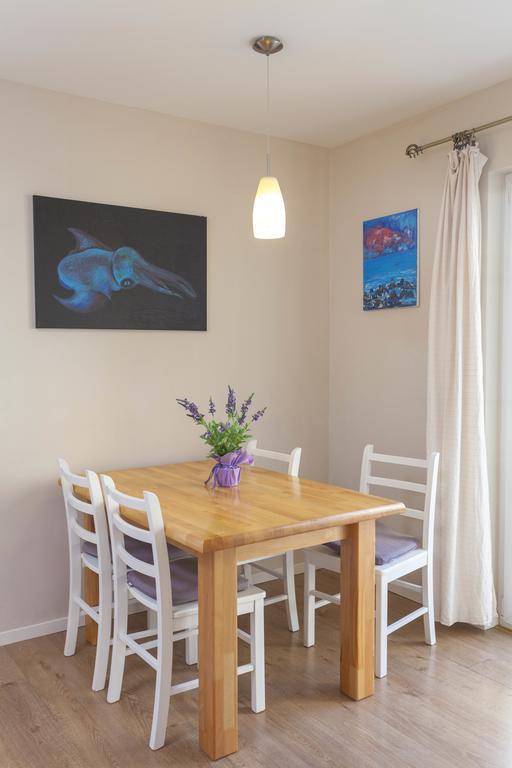 Meri Apartments - Puharic Makarska Bilik gambar